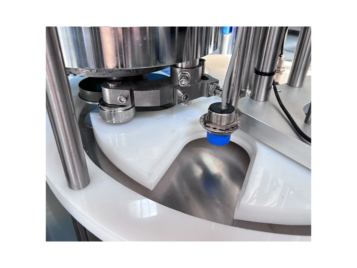 YIJIA Automatic Irregular Can Sealing Machine