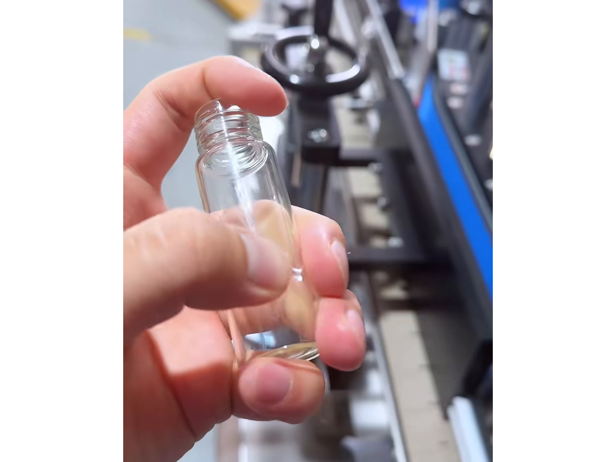 YIJIA Automatic Round Bottle Labeling Machine