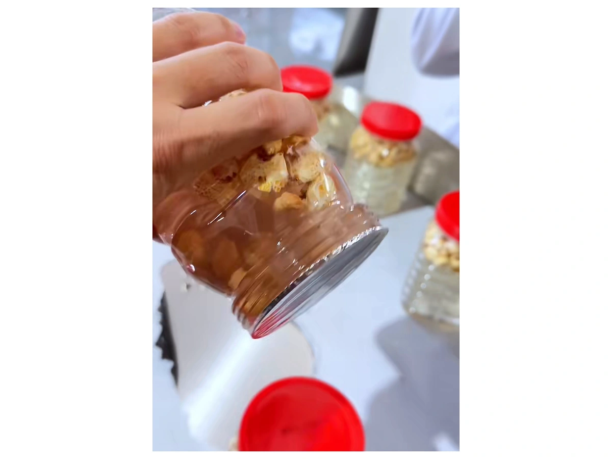 YIJIA Inline Roll-Film Foil Sealing Machine for Bottles and Jars